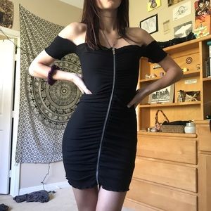 Black bodycon dress